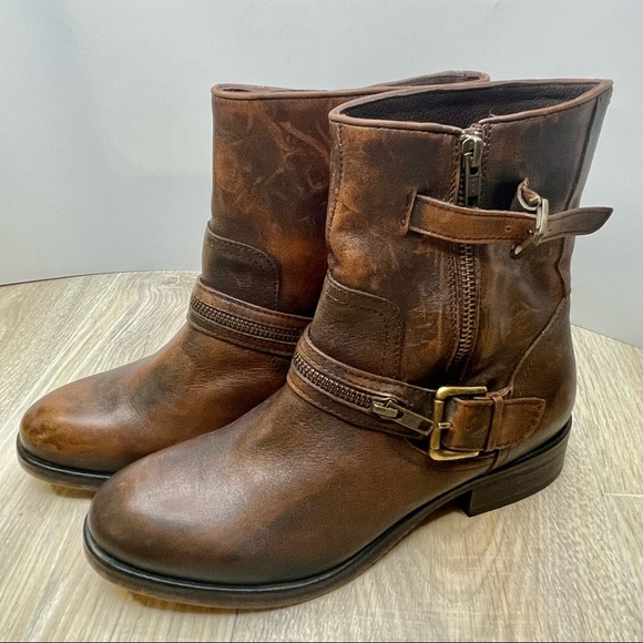 hinge Shoes Hinge Womens Brown Leather Ankle Boots With Zippers And